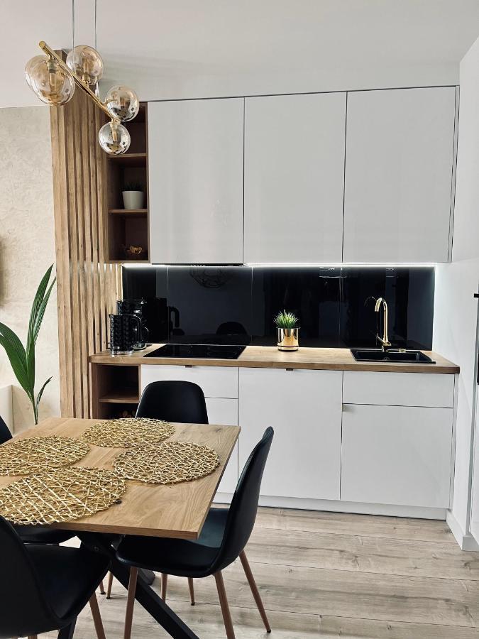 Nowoczesny Apartament Z Garazem Morelova Гданьск Экстерьер фото