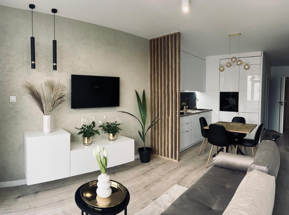 Nowoczesny Apartament Z Garazem Morelova Гданьск Экстерьер фото